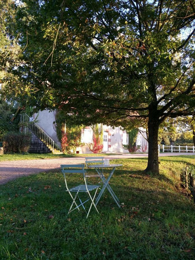 Le Domaine Du Mijarnier Bed & Breakfast Montbeugny Exterior foto