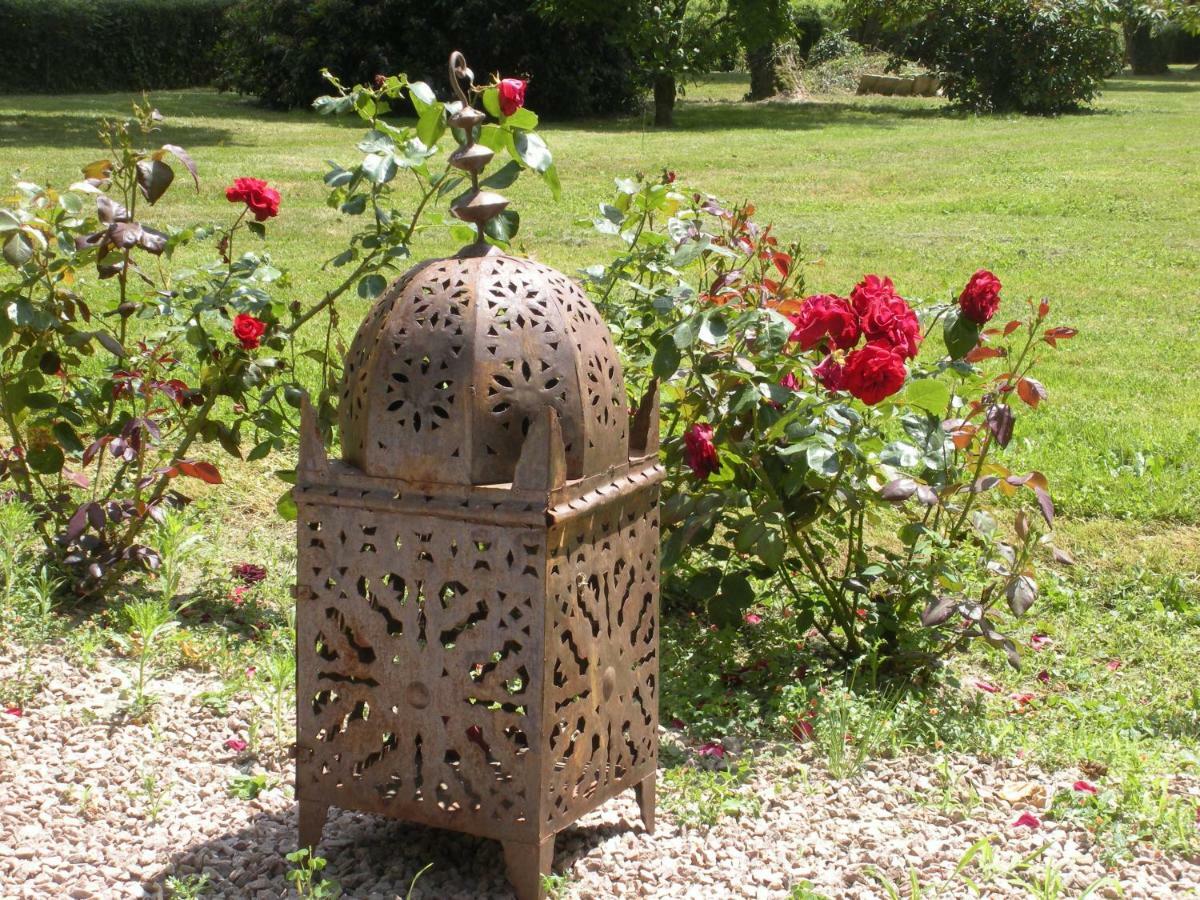 Le Domaine Du Mijarnier Bed & Breakfast Montbeugny Exterior foto